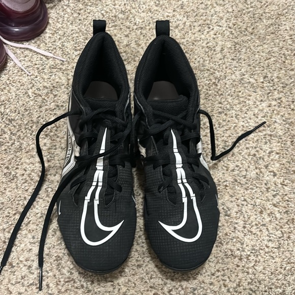 Nike Other - Nike Alpha football cleats, size 7.5